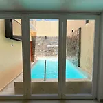 4 Bedroom Villa - Minutes To Walled City